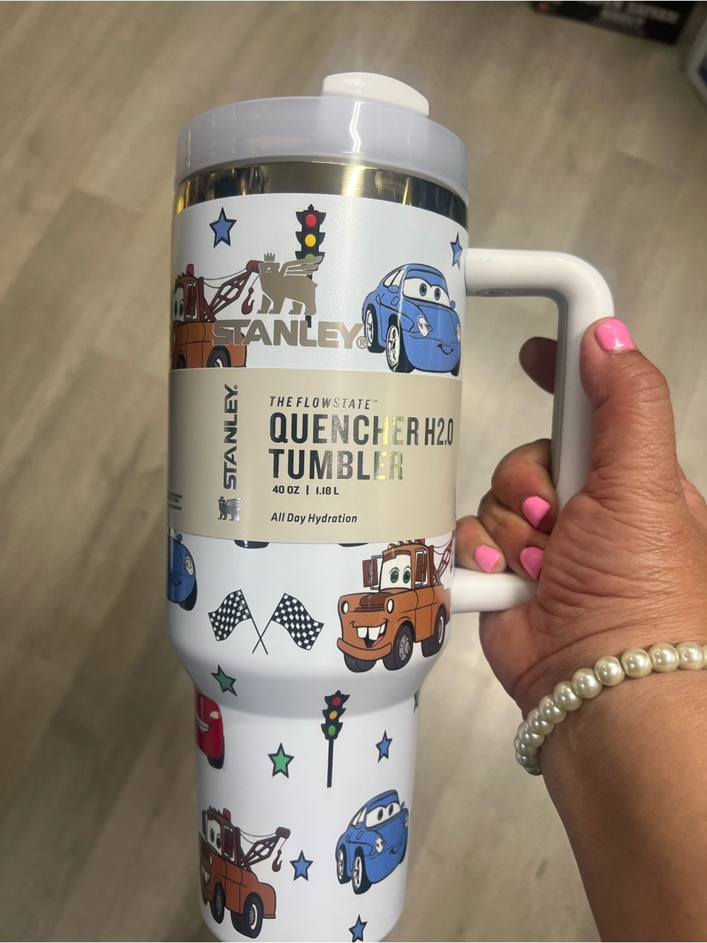 Stanley White Kids Travel Mug with Cars Characters - Picture 5 of 11